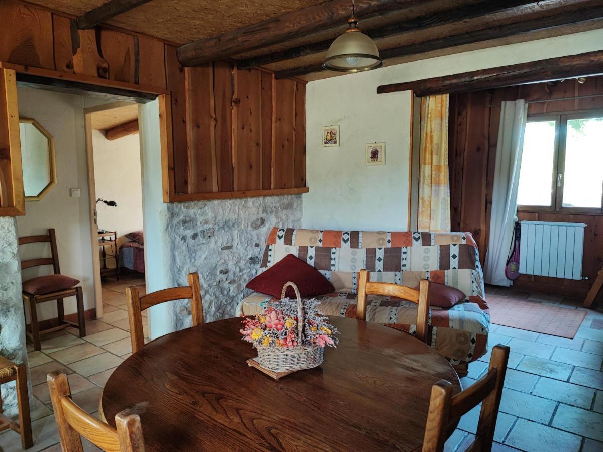 Gite Provence Luberon -Paca- Acces Pmr-Ancv Revest-des-Brousses Esterno foto