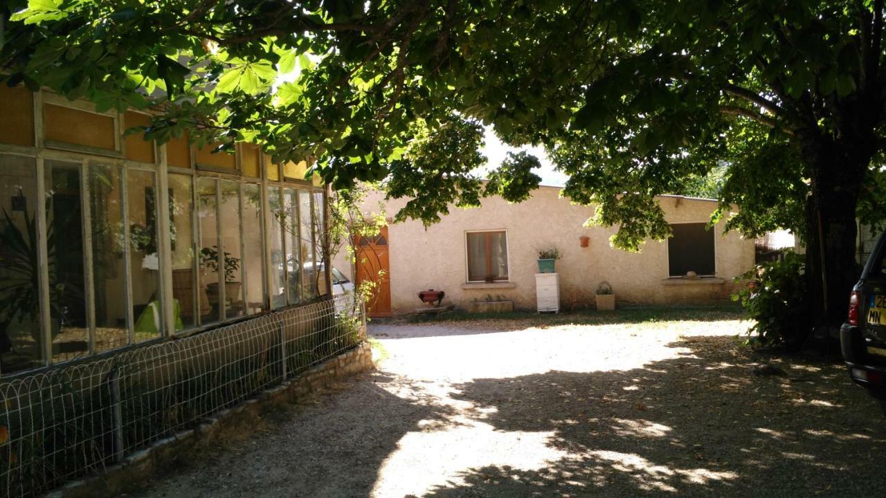Gite Provence Luberon -Paca- Acces Pmr-Ancv Revest-des-Brousses Esterno foto
